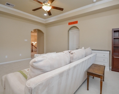 6302 Kennedy Hills Court - Photo Thumbnail 8