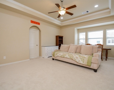6302 Kennedy Hills Court - Photo Thumbnail 7