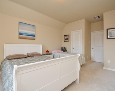 6302 Kennedy Hills Court - Photo Thumbnail 15
