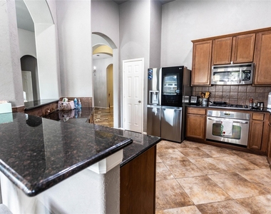 16006 Lost Anchor Way Lane - Photo Thumbnail 10
