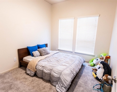 16006 Lost Anchor Way Lane - Photo Thumbnail 15