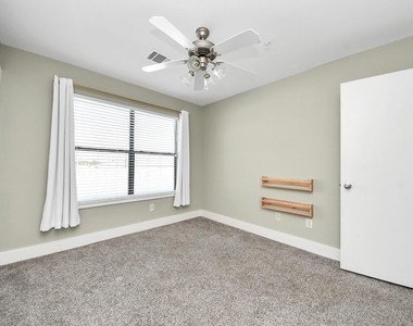 8715 Meadowcroft Drive - Photo Thumbnail 25