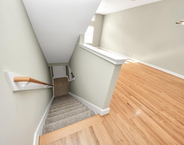 8715 Meadowcroft Drive - Photo Thumbnail 4