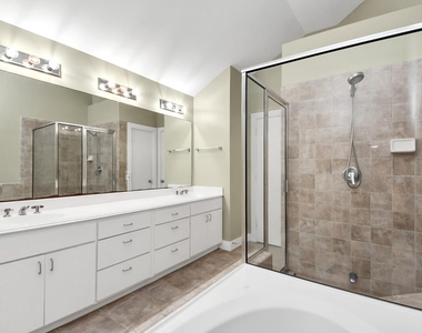 8715 Meadowcroft Drive - Photo Thumbnail 20