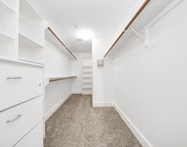 8715 Meadowcroft Drive - Photo Thumbnail 22