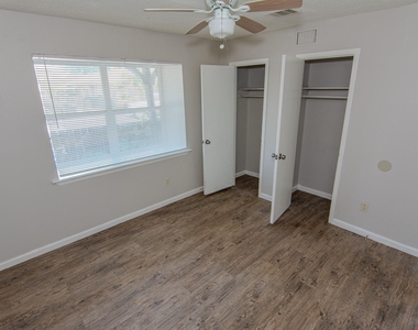 1665 Northwood - Photo Thumbnail 5