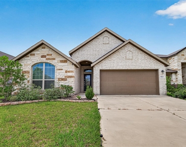 3112 Catalonion Court - Photo Thumbnail 1