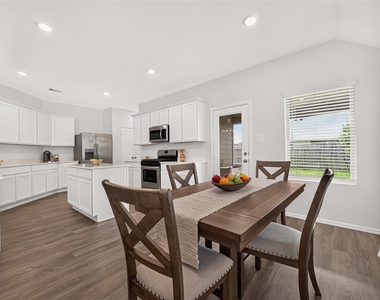 3112 Catalonion Court - Photo Thumbnail 5