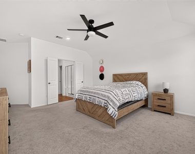3112 Catalonion Court - Photo Thumbnail 14