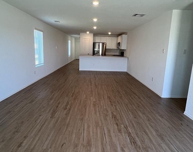 27006 Winward Creek Trail - Photo Thumbnail 5