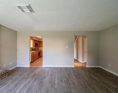 2714 Owens Cross Drive - Photo Thumbnail 1