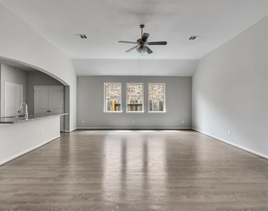 2643 Dry Creek Drive - Photo Thumbnail 13