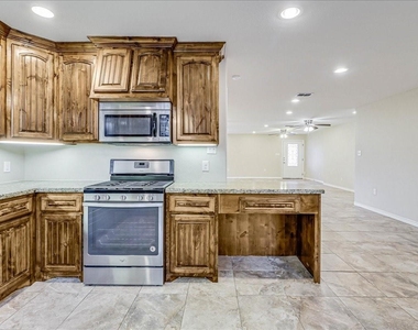 2111 E Lott Avenue - Photo Thumbnail 19