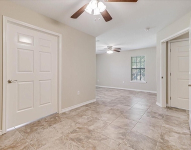 2111 E Lott Avenue - Photo Thumbnail 22