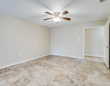 2111 E Lott Avenue - Photo Thumbnail 31
