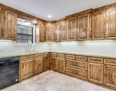 2111 E Lott Avenue - Photo Thumbnail 20