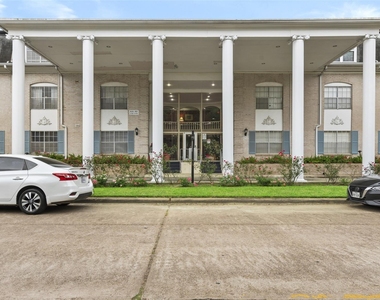 2601 Bellefontaine Street - Photo Thumbnail 3