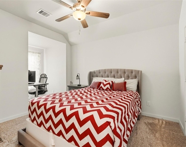 15647 Roscobie Park Drive - Photo Thumbnail 17