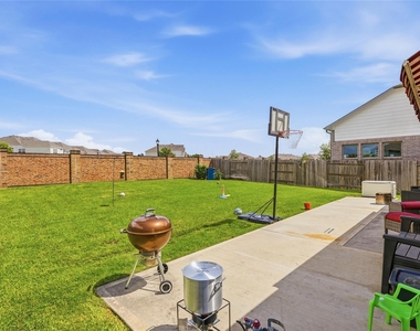 15647 Roscobie Park Drive - Photo Thumbnail 23
