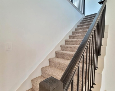 4915 Pine Haven Lane - Photo Thumbnail 13