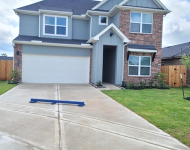 4915 Pine Haven Lane - Photo Thumbnail 1