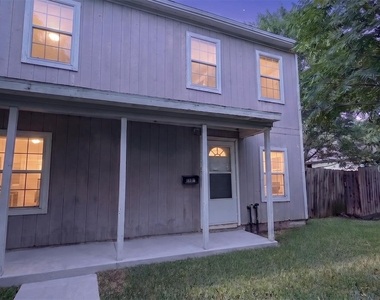1118 Hunter Drive - Photo Thumbnail 21