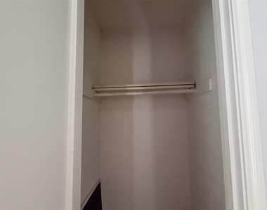 1118 Hunter Drive - Photo Thumbnail 18