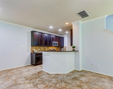 6451 Calgary Woods Lane - Photo Thumbnail 46