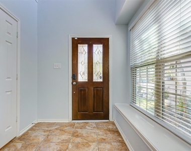 6451 Calgary Woods Lane - Photo Thumbnail 5