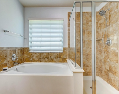 6451 Calgary Woods Lane - Photo Thumbnail 42