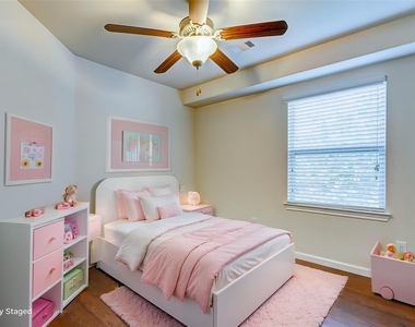 6451 Calgary Woods Lane - Photo Thumbnail 25