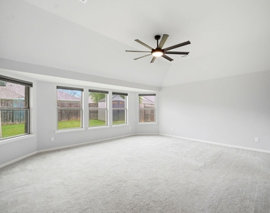 19218 Jenny Creek Court - Photo Thumbnail 18