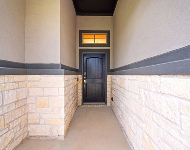 19218 Jenny Creek Court - Photo Thumbnail 3
