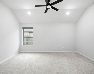 19218 Jenny Creek Court - Photo Thumbnail 7