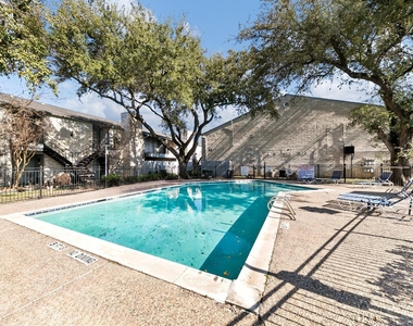 6500 Sands Point Drive - Photo Thumbnail 13