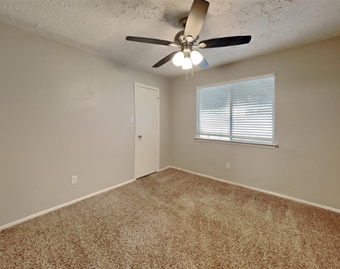 7339 Boysenberry Lane - Photo Thumbnail 12