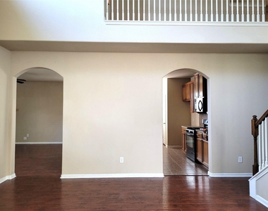 26319 Longview Creek Drive - Photo Thumbnail 7