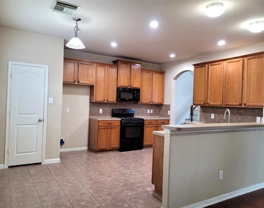 26319 Longview Creek Drive - Photo Thumbnail 9