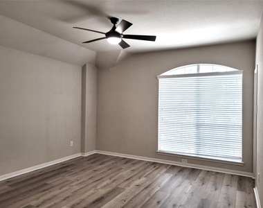 26319 Longview Creek Drive - Photo Thumbnail 32