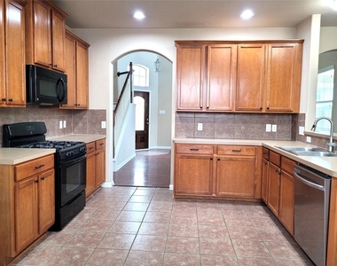 26319 Longview Creek Drive - Photo Thumbnail 8