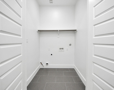 2911 Wichita Street - Photo Thumbnail 35