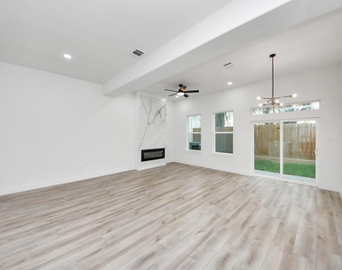 2911 Wichita Street - Photo Thumbnail 20