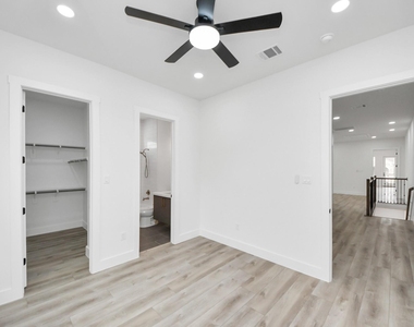 2911 Wichita Street - Photo Thumbnail 40