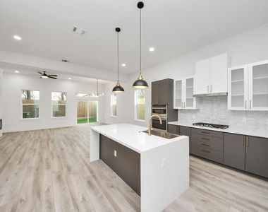 2911 Wichita Street - Photo Thumbnail 11
