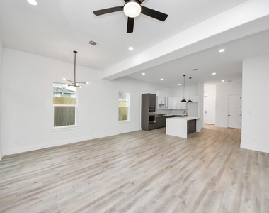 2911 Wichita Street - Photo Thumbnail 22