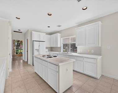 1727 Emma Cove Court - Photo Thumbnail 6