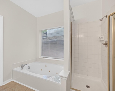 1727 Emma Cove Court - Photo Thumbnail 16