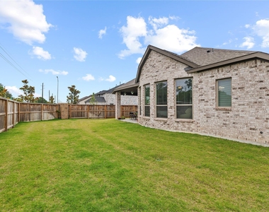 8727 Gleaming Village Way - Photo Thumbnail 28
