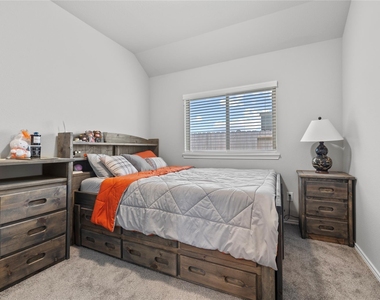 8727 Gleaming Village Way - Photo Thumbnail 21