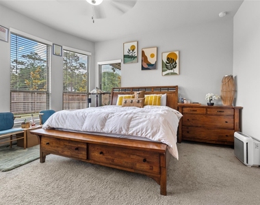 8727 Gleaming Village Way - Photo Thumbnail 16